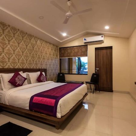 Sunshine Resort Lonavala Kültér fotó