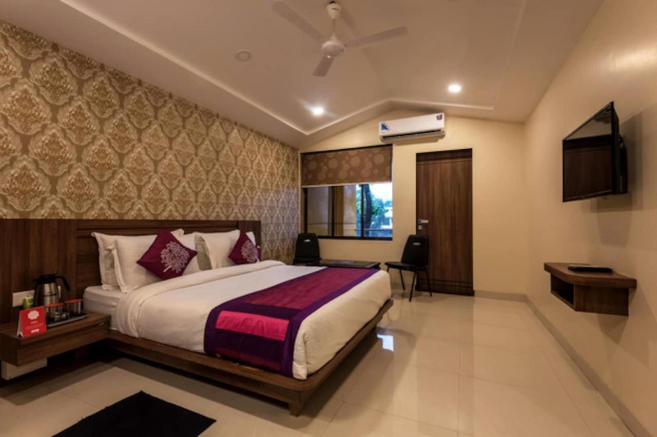 Sunshine Resort Lonavala Kültér fotó