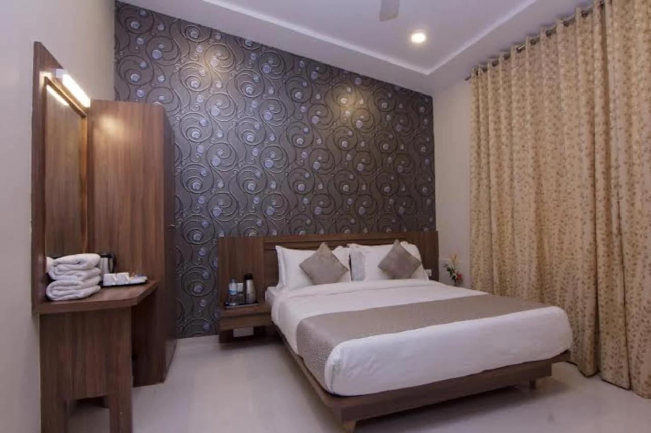 Sunshine Resort Lonavala Kültér fotó