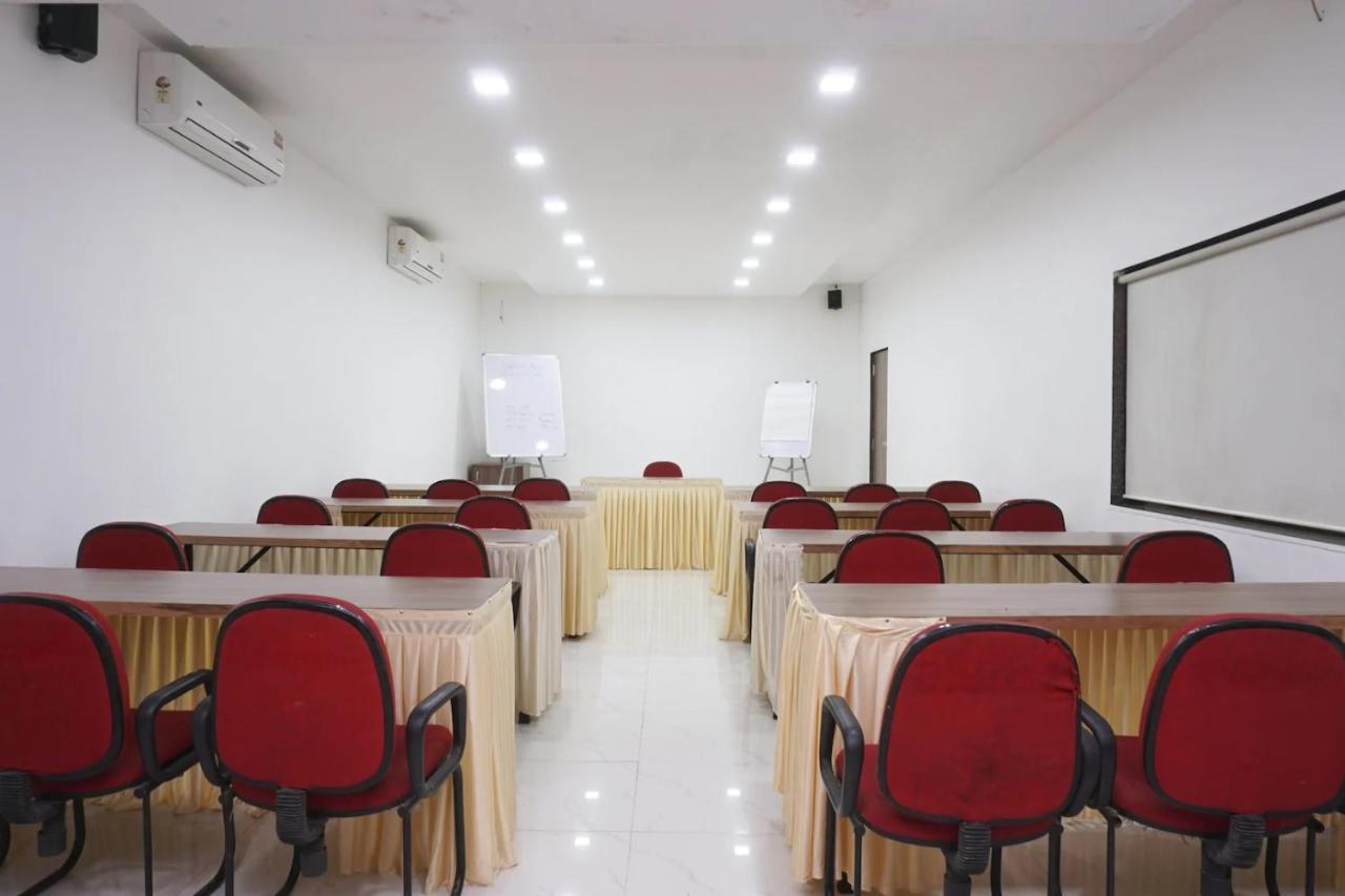 Sunshine Resort Lonavala Kültér fotó