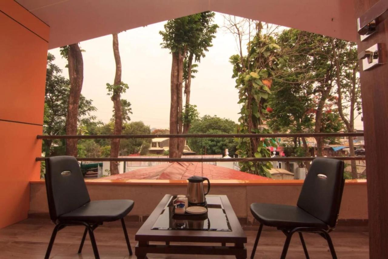 Sunshine Resort Lonavala Kültér fotó
