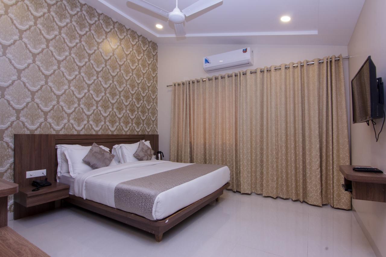 Sunshine Resort Lonavala Kültér fotó